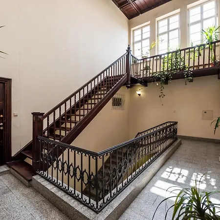 Apartament Lovely In The Heart Of *