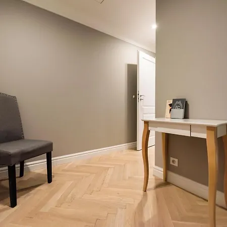 Apartament Lovely In The Heart Of