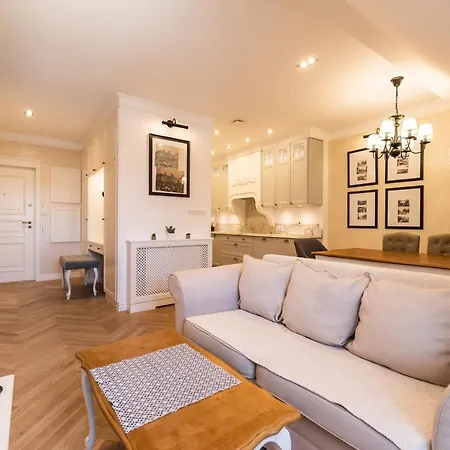 Lovely In The Heart Of By Bookinghost