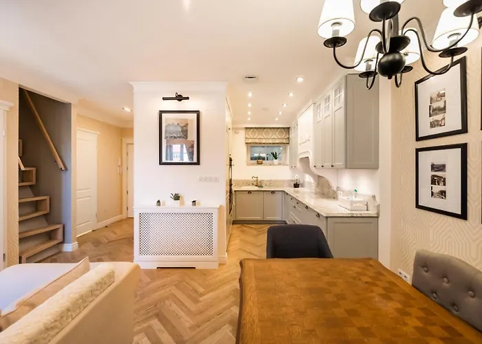 Apartment Lovely In The Heart Of By Bookinghost Warsaw