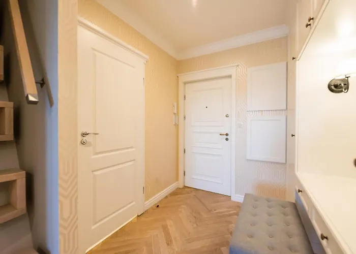 Apartment Lovely In The Heart Of By Bookinghost Warsaw