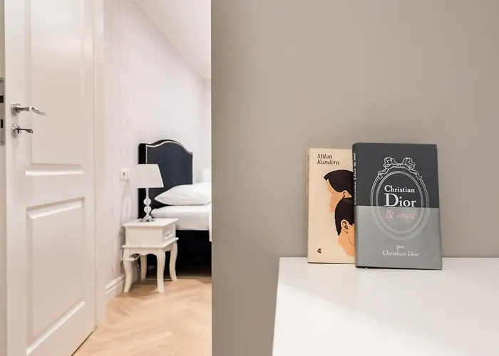 Апартаменты Lovely In The Heart Of By Bookinghost Варшава