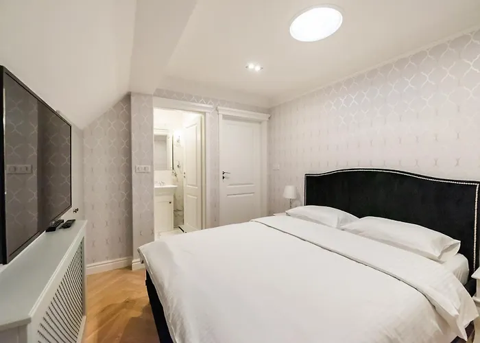 Apartment Lovely In The Heart Of By Bookinghost Warsaw